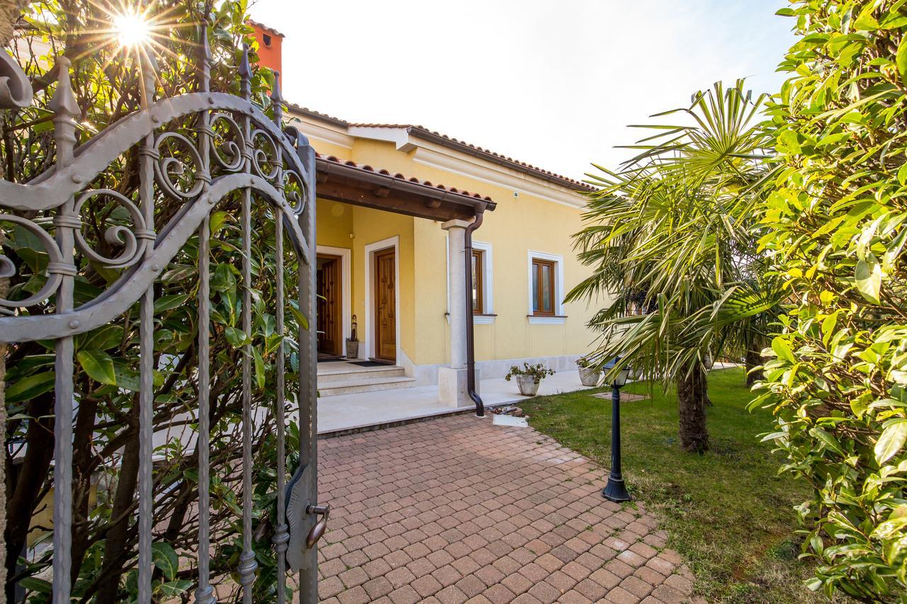 Apartment Patricia Rijeka Exterior foto